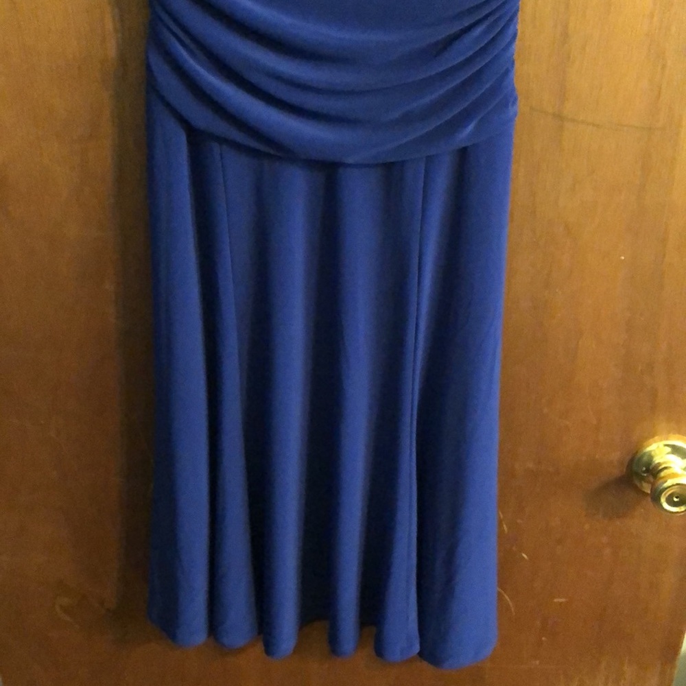 Dress - Picture 3 of 5